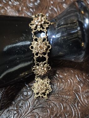 Vintage Kenny Ma Floral Crystal Link Bracelet in Brass Tone